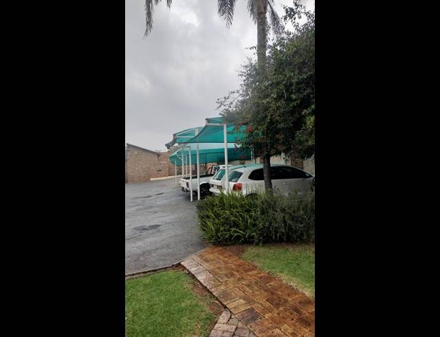 2 BEDROOM TOWNHOUSE FOR SALE IN RANGE VIEW